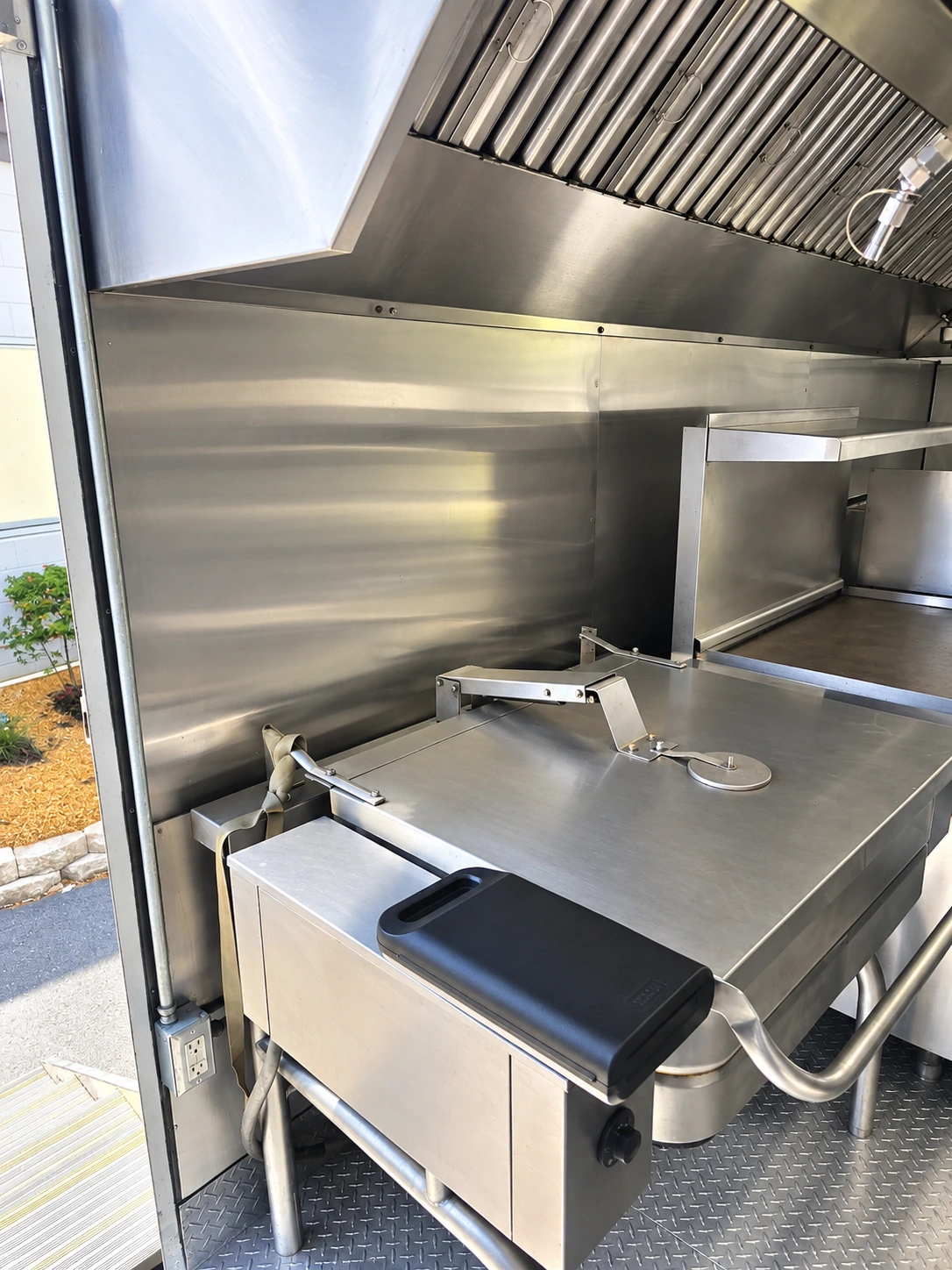 26ft Baby Bulk Kitchen 26ft baby bulk kitchen tilting skillet
