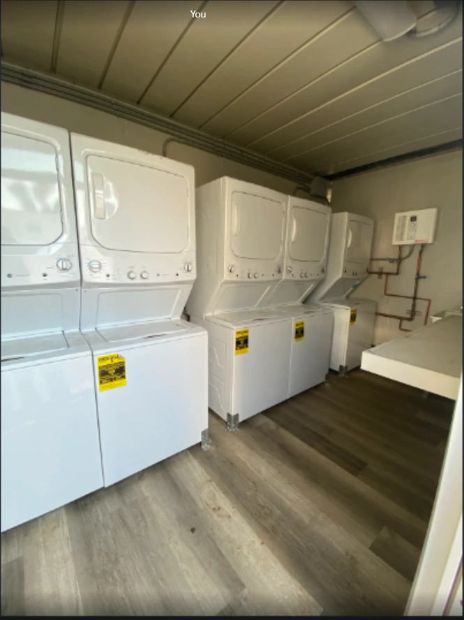 20ft Laundry Container Laundry Container 7 units 2